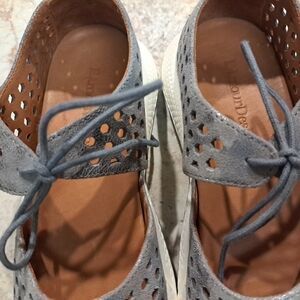 L'amor Des Pieds Leather Casual Sneaker Grey Size 7 EUC